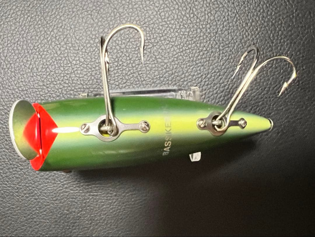 BASSKERVILLE コテカ　KOTEKA