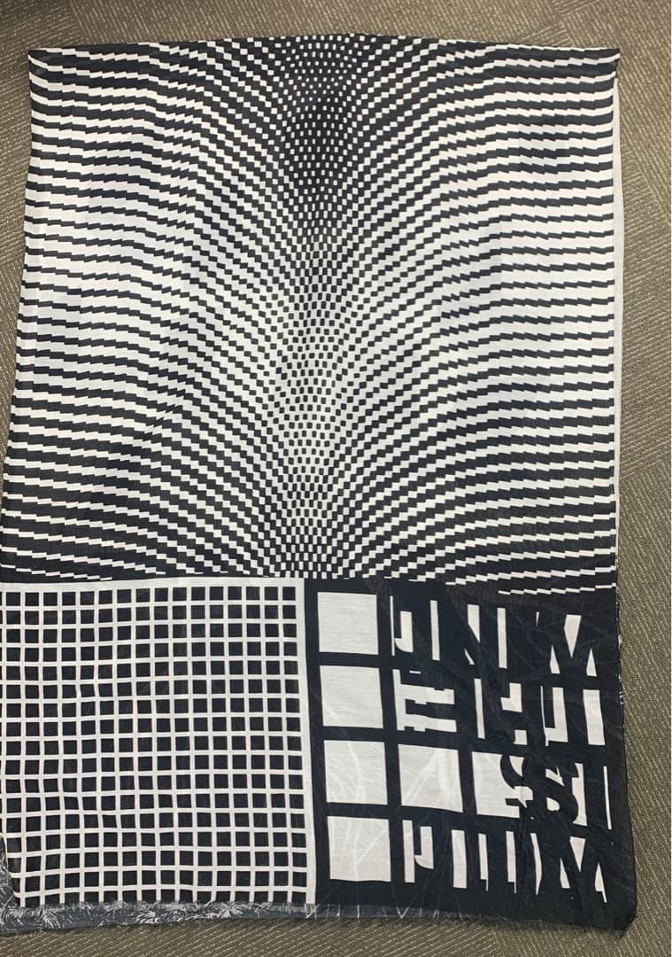 Pierre Louis Mascia ストール