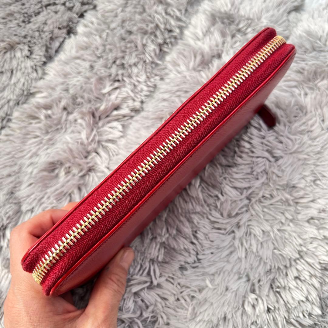 良品✨PRADA 大きめロゴ　ラウンドファスナー　サフィアーノ　レッド　長財布