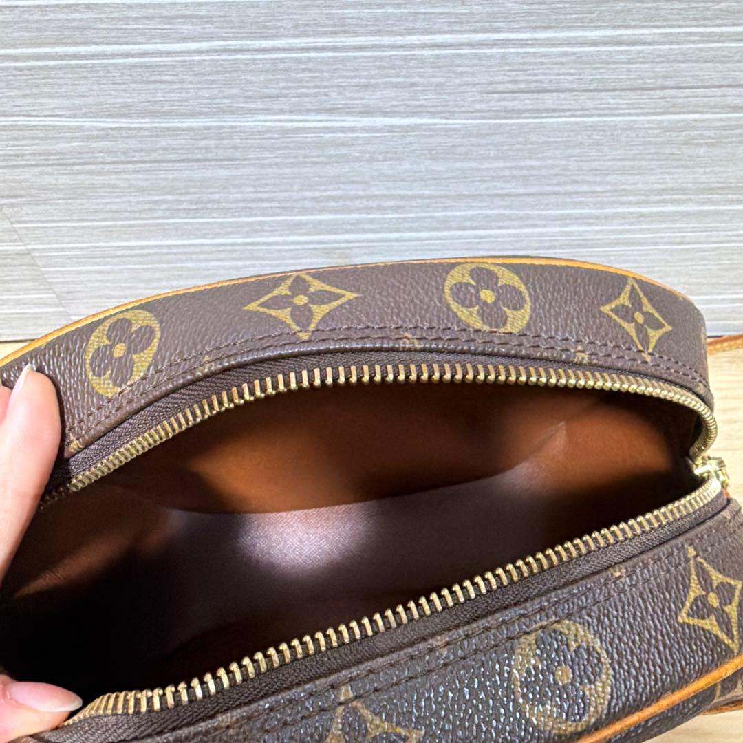 Louis Vuitton ヴィトン ショルダーバック