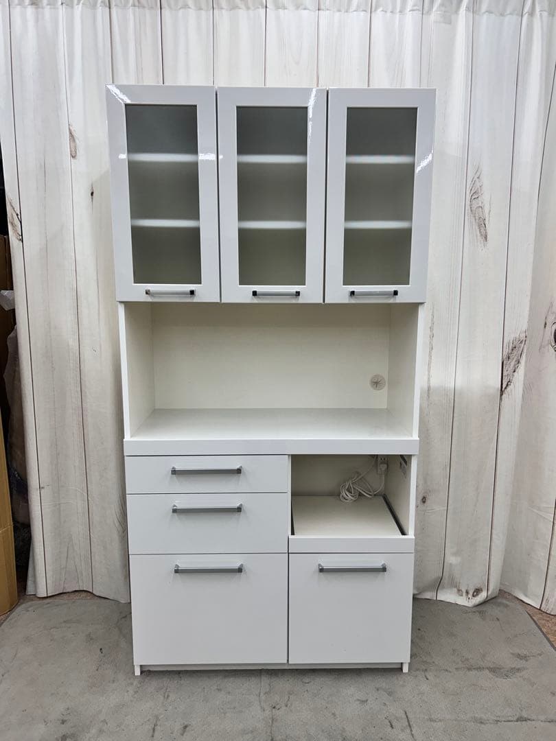 パモウナ　食器棚