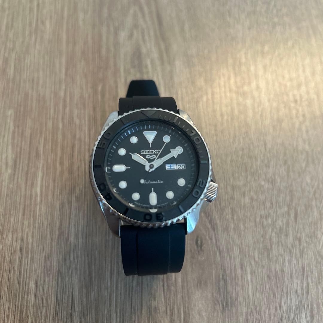 【値下げ】SEIKO ブラック ラバーベルト 時計
