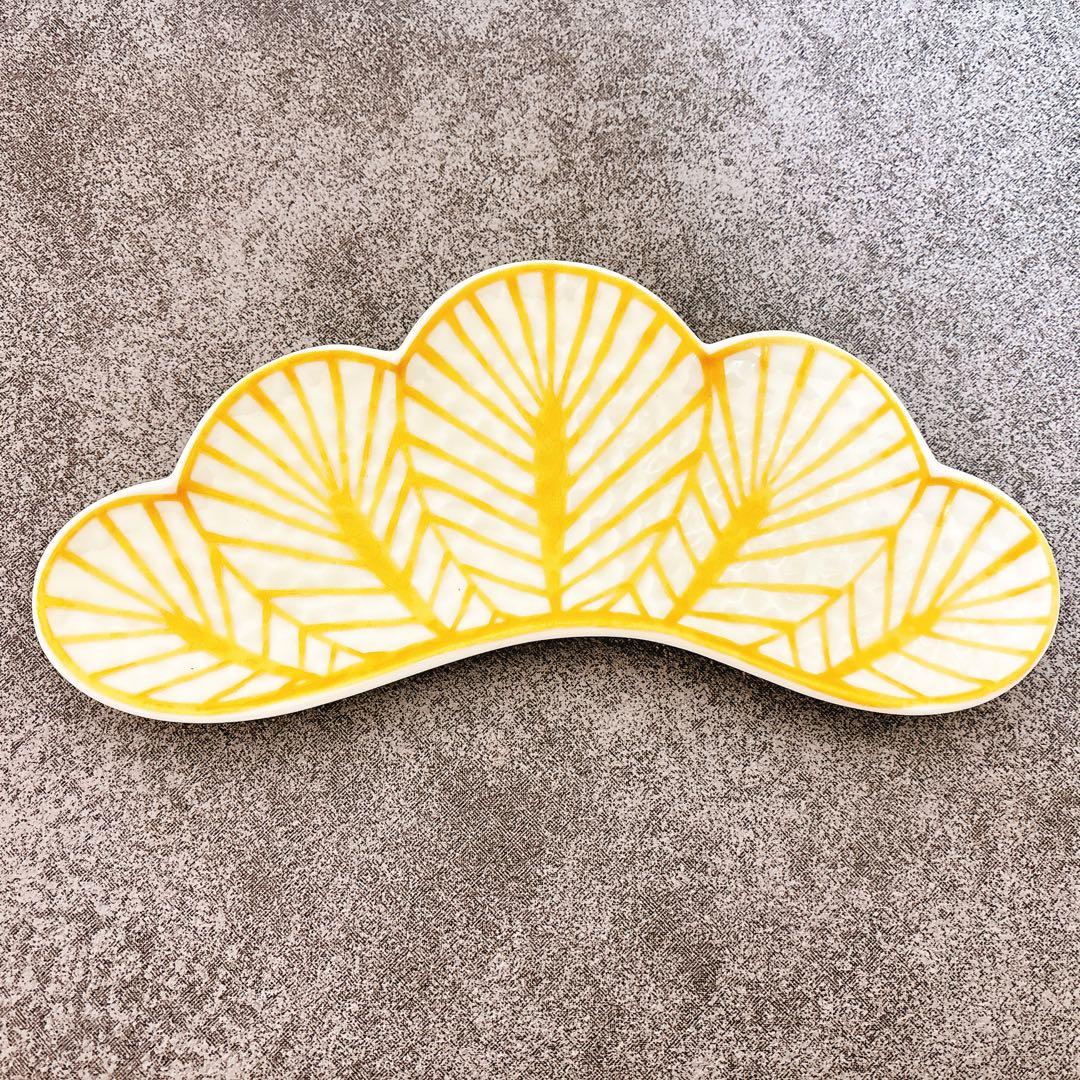 パールご依頼品　有田焼　幸楽窯　松葉形前菜皿　鯛小皿　12点セット