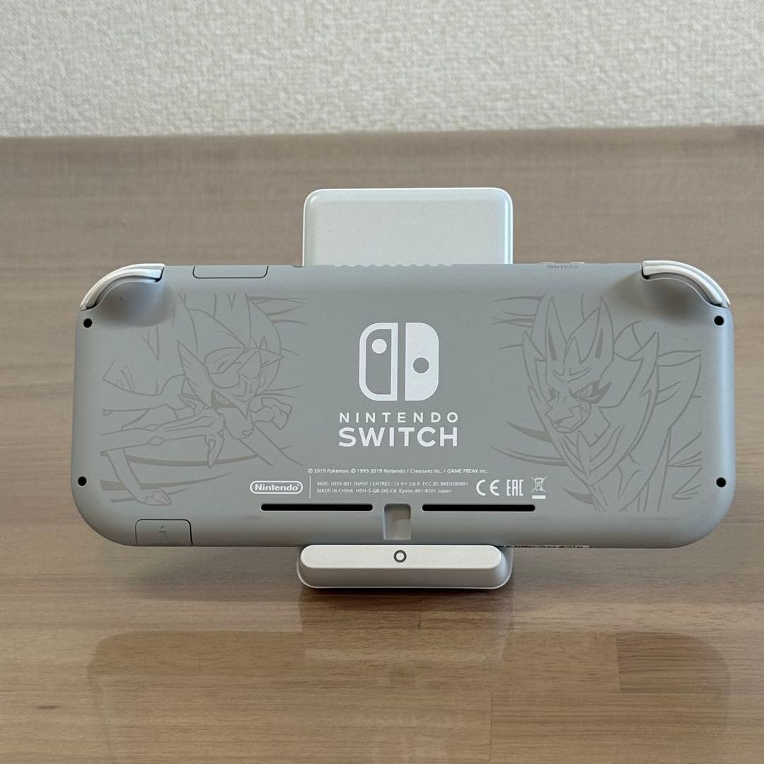 7-180【美品】Switch LITE ザシアン・ザマゼンタ