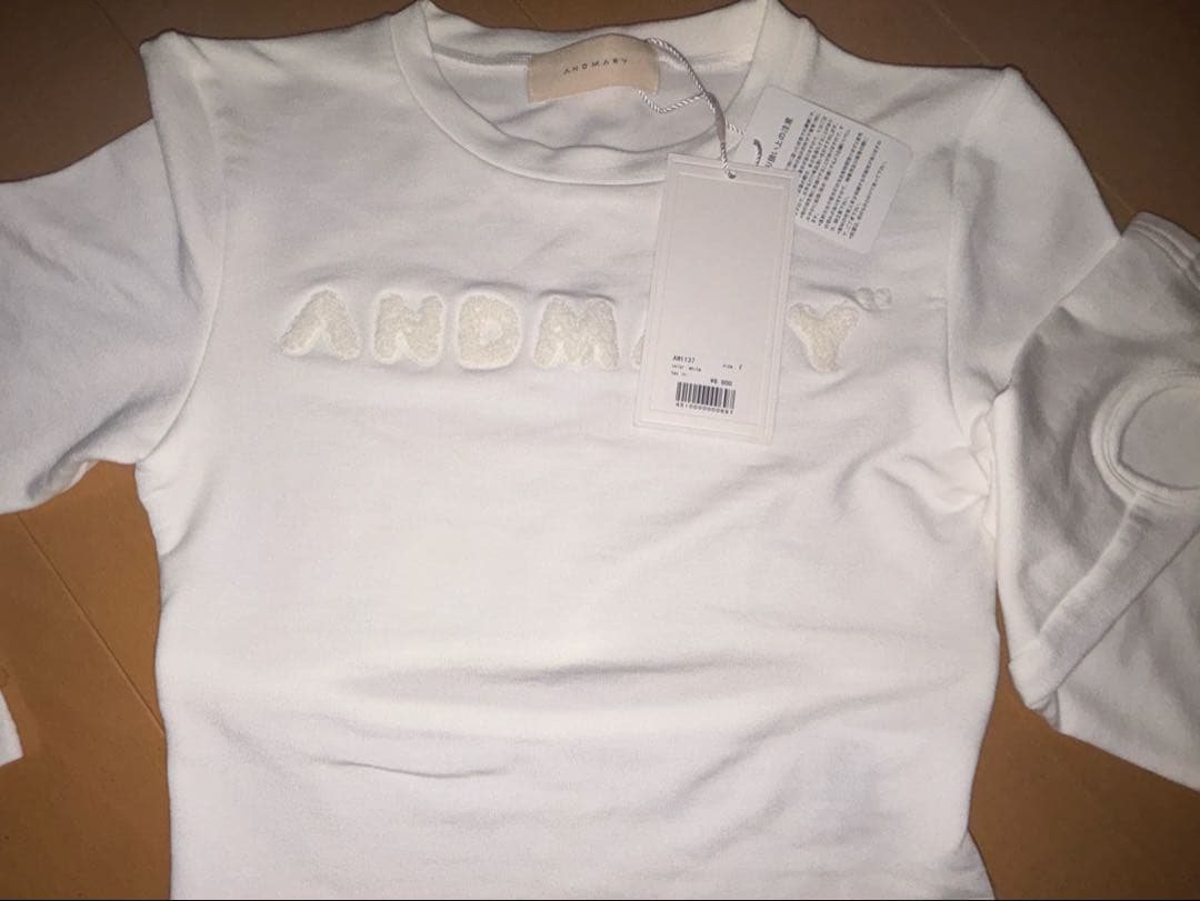 andmary mary logo tops 新品未使用
