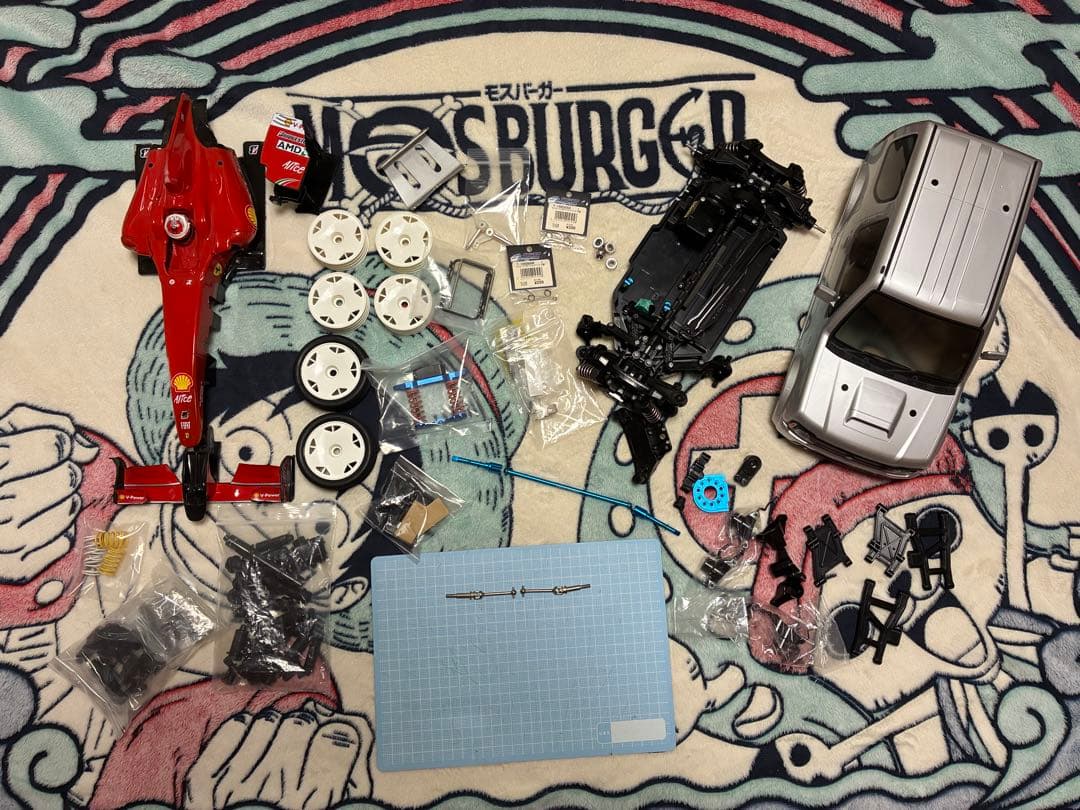 お買得 当方不要品まとめ売り シャーシ ボディ ホイール パーツ など