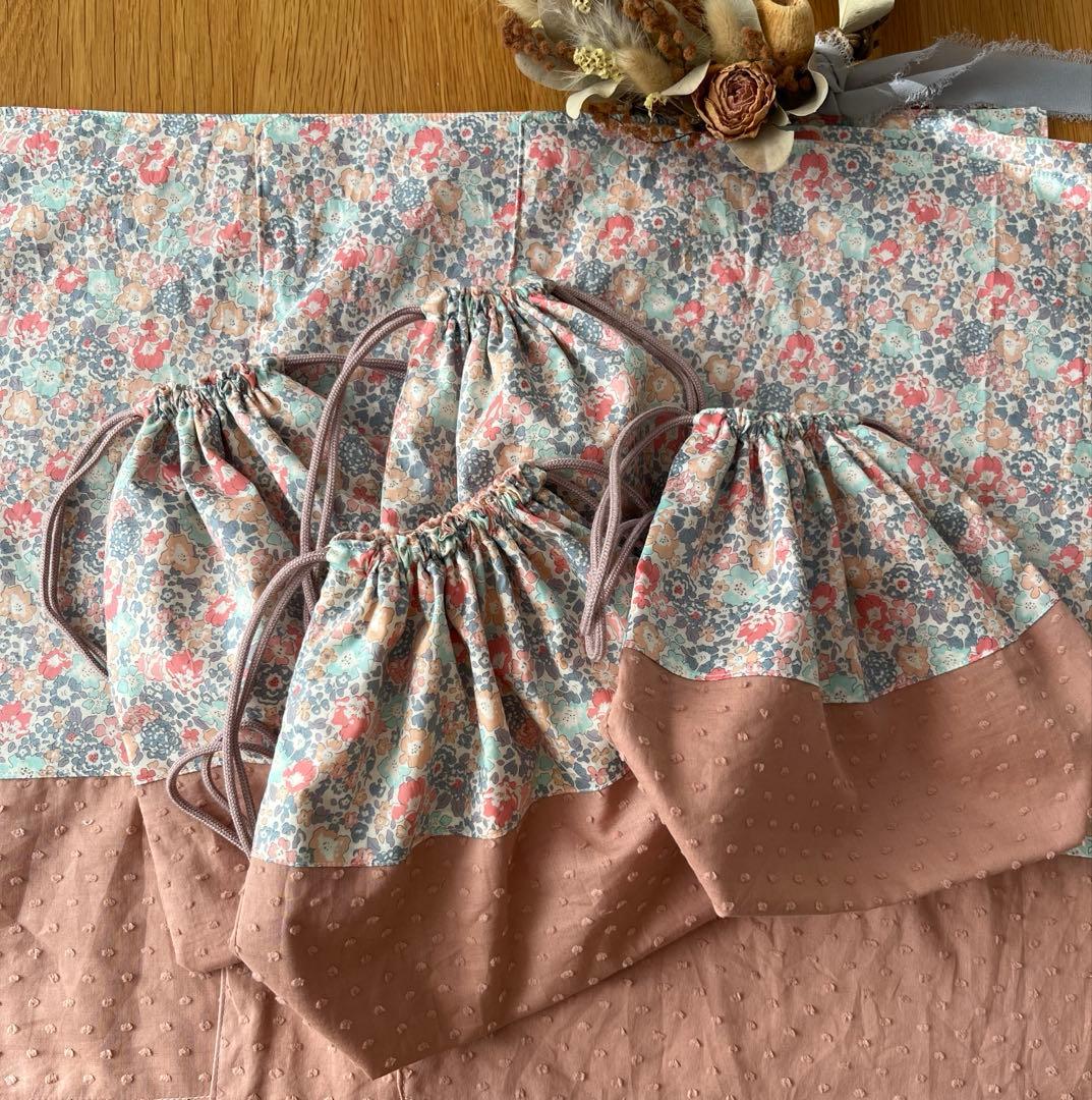 ちぃ＊リバティ生地使用＊ミシェル＊お弁当袋＊巾着