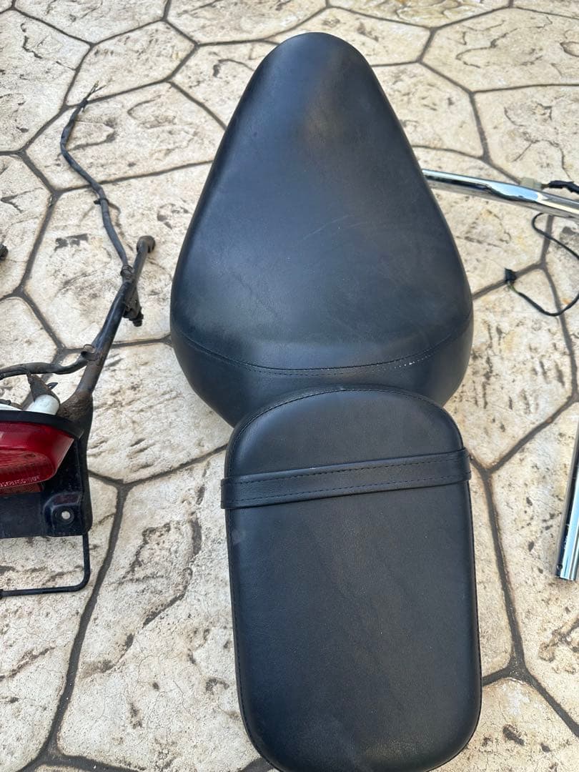 スティード純正リアフロントフェンダー、シート、ハンドルセット