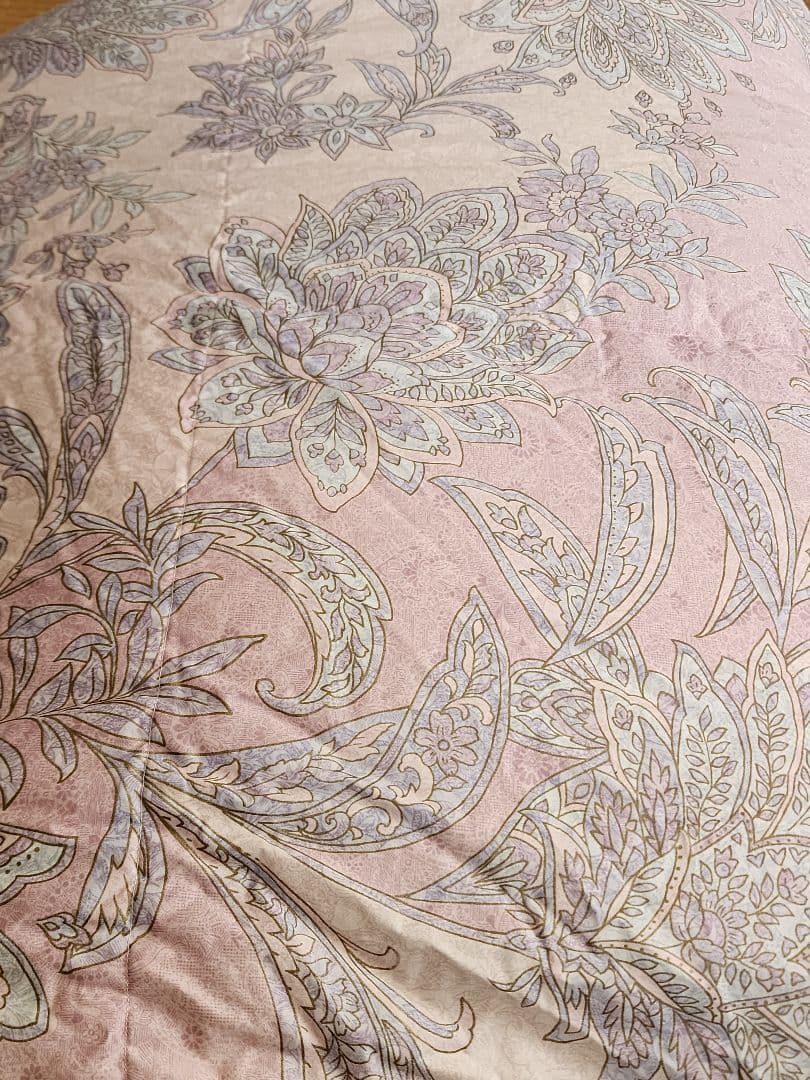 花柄　羽毛布団 　ピンククリーム色