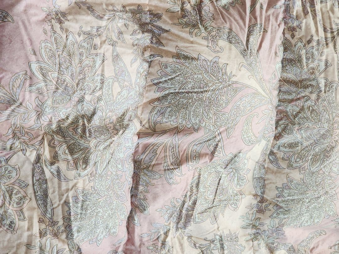 花柄　羽毛布団 　ピンククリーム色