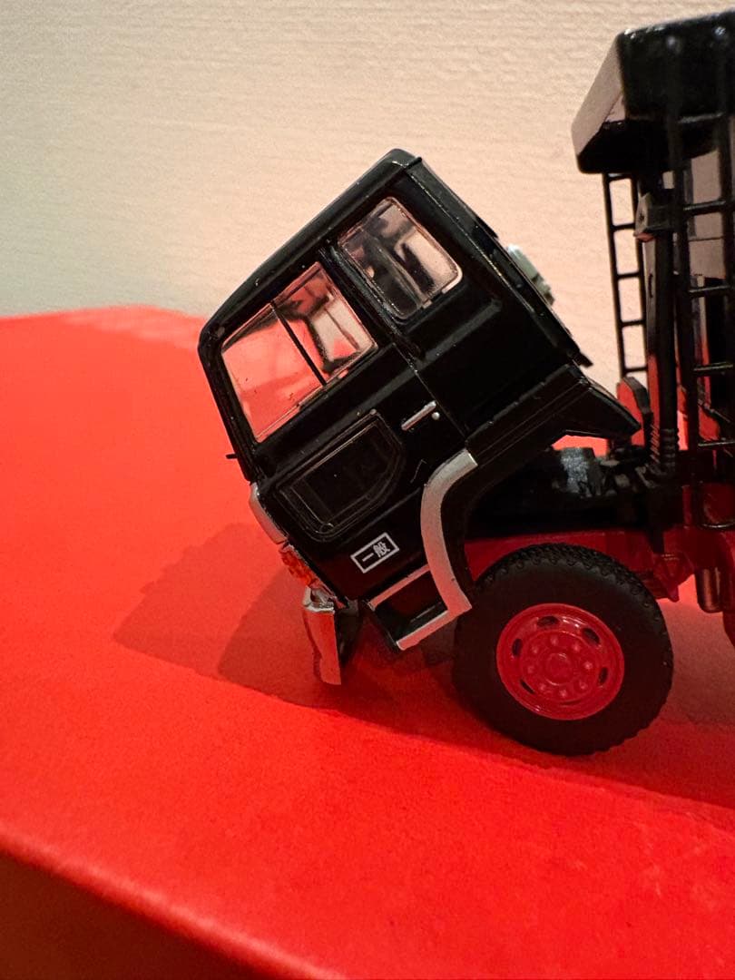 y31。DBGT 1/64 スーパードルフィン ダンプトラック ブラック