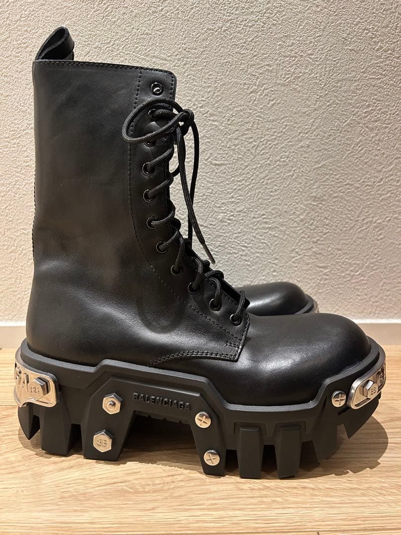 値下げ中　BALENCIAGA BULLDOZER 39