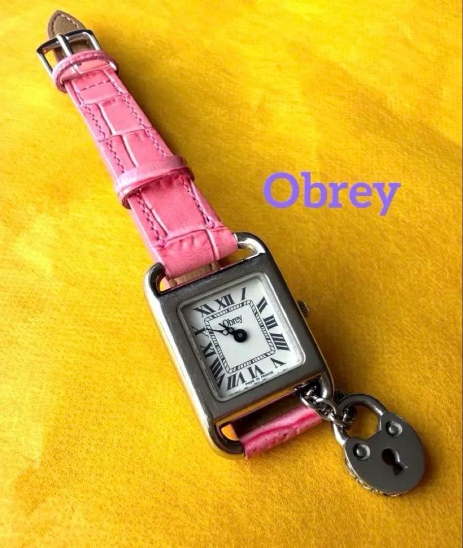 Obrey オブレイ チャーム付 腕時計 電池とレザーベルトは新品交換済 稼働中