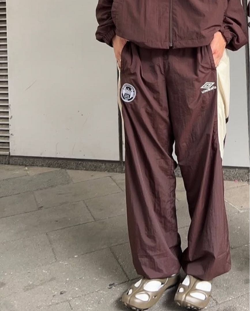 UMBRO×FREAK’S STORE　別注ナイロントラックパンツLサイズ