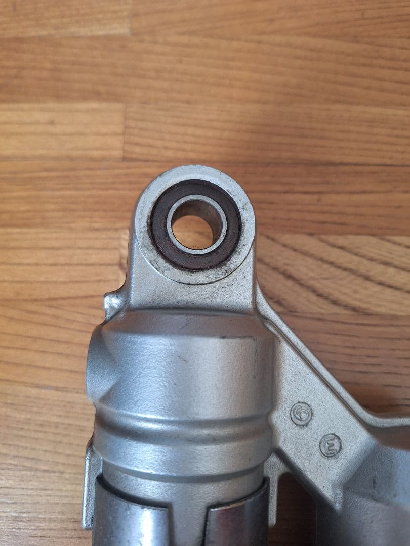 ZRX400 KYBリヤサス