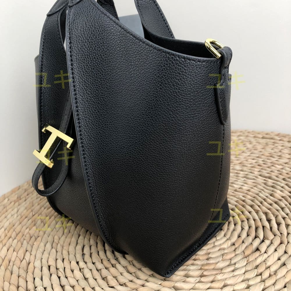 トッズ Tタイムレス スモール ショルダーバッグ ブラック