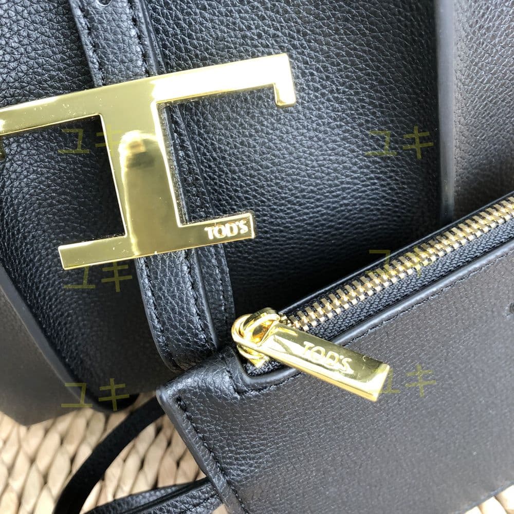 トッズ Tタイムレス スモール ショルダーバッグ ブラック