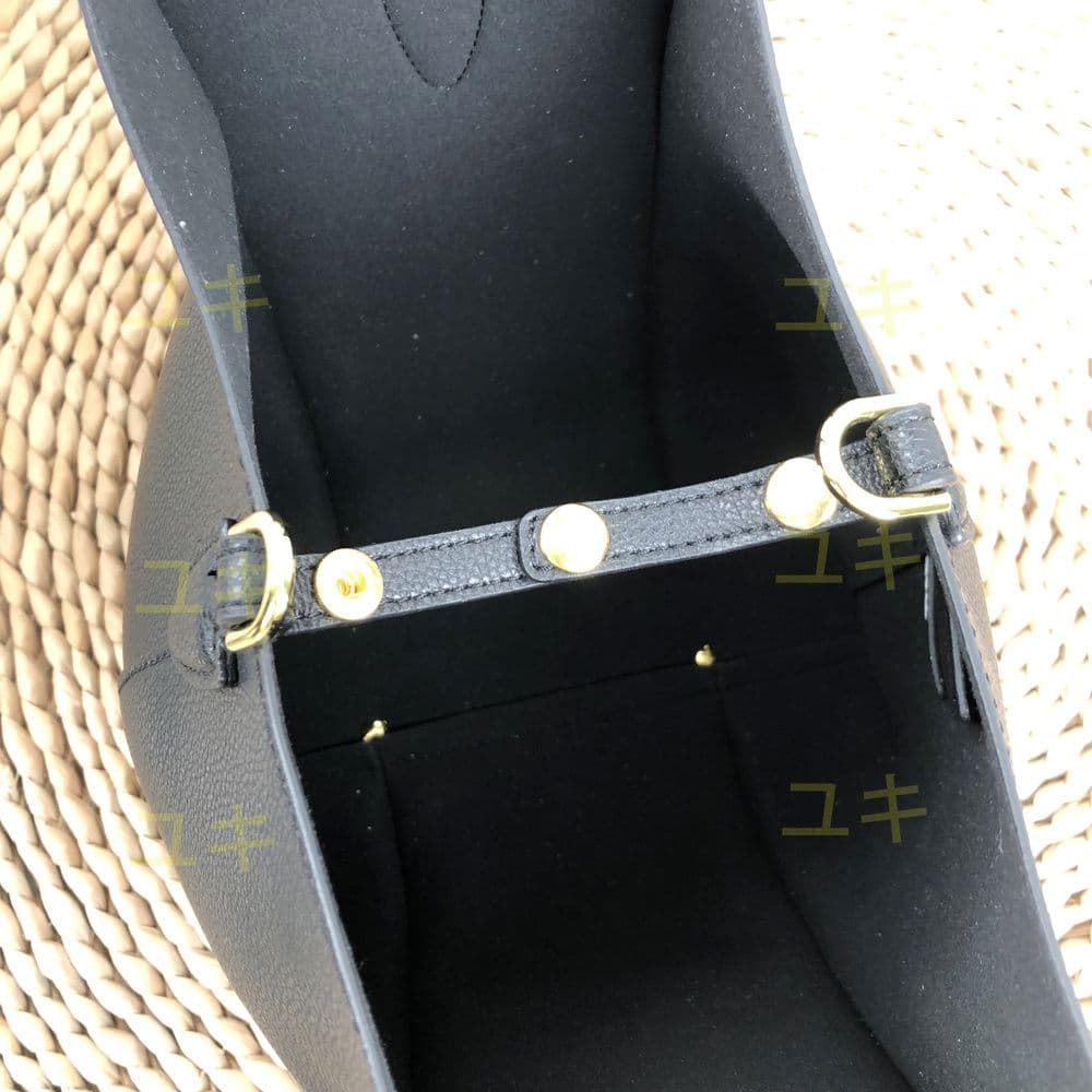 トッズ Tタイムレス スモール ショルダーバッグ ブラック