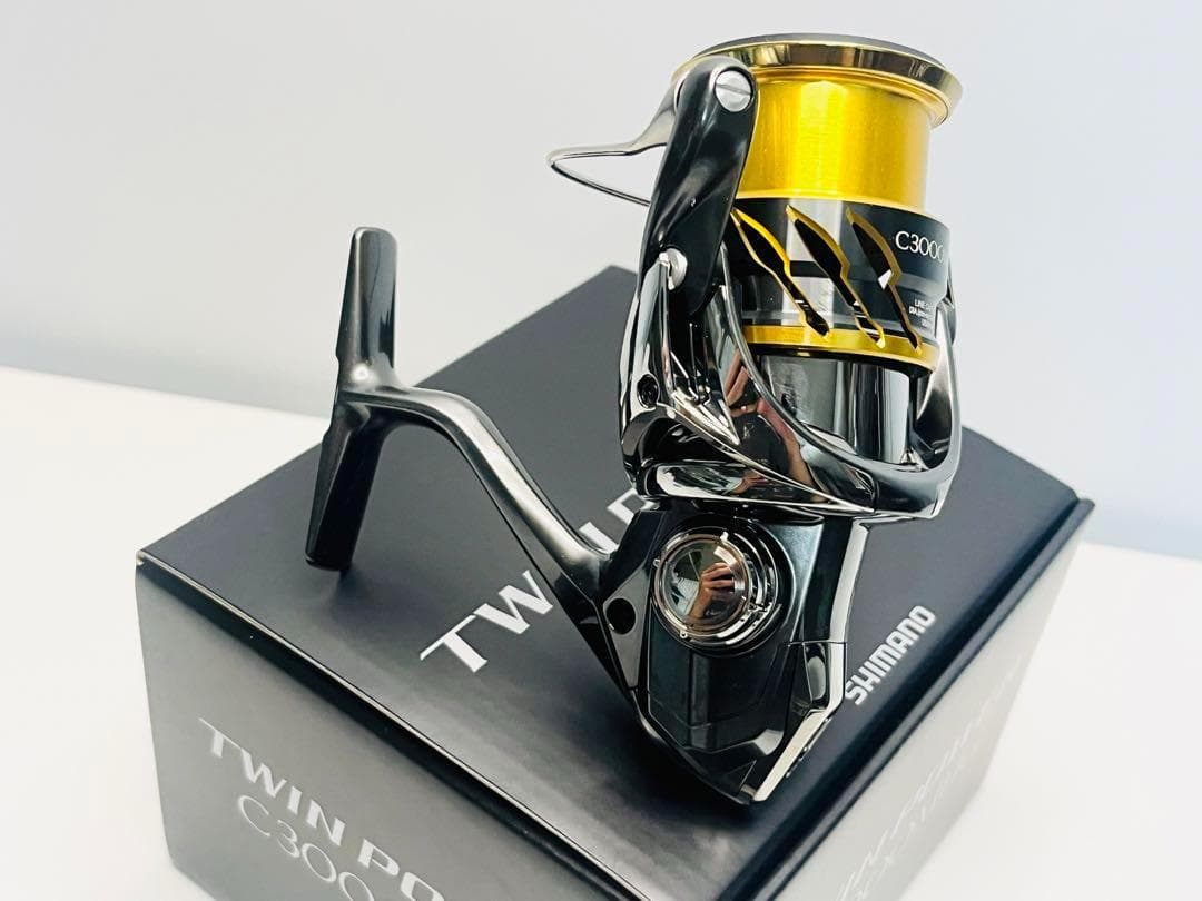 【未使用】シマノ 20ツインパワー C3000MHG