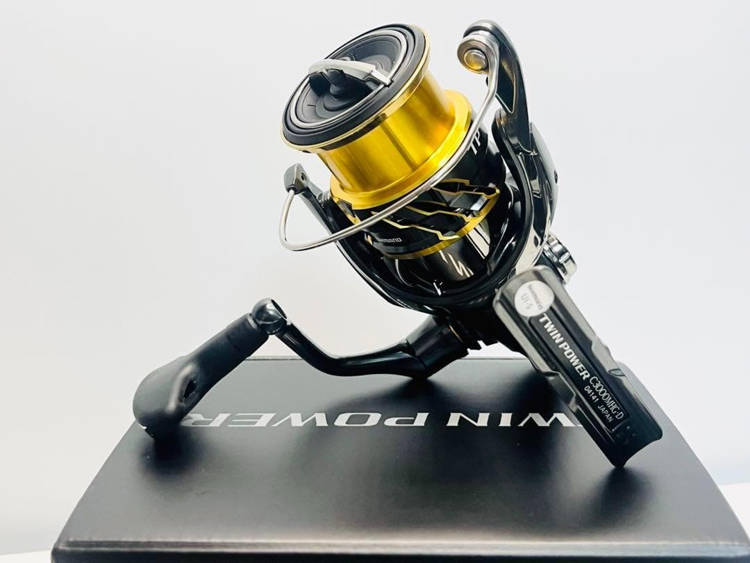 【未使用】シマノ 20ツインパワー C3000MHG