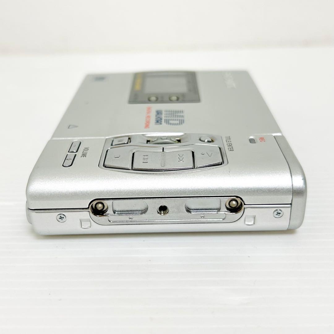 希少動作品 SONY MDウォークマン MZ-R50 シルバー WALKMAN