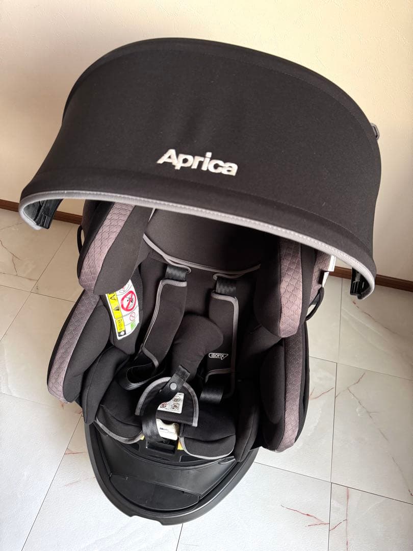 アップリカ フラディアグロウ ISOFIX 360° セーフティー AB