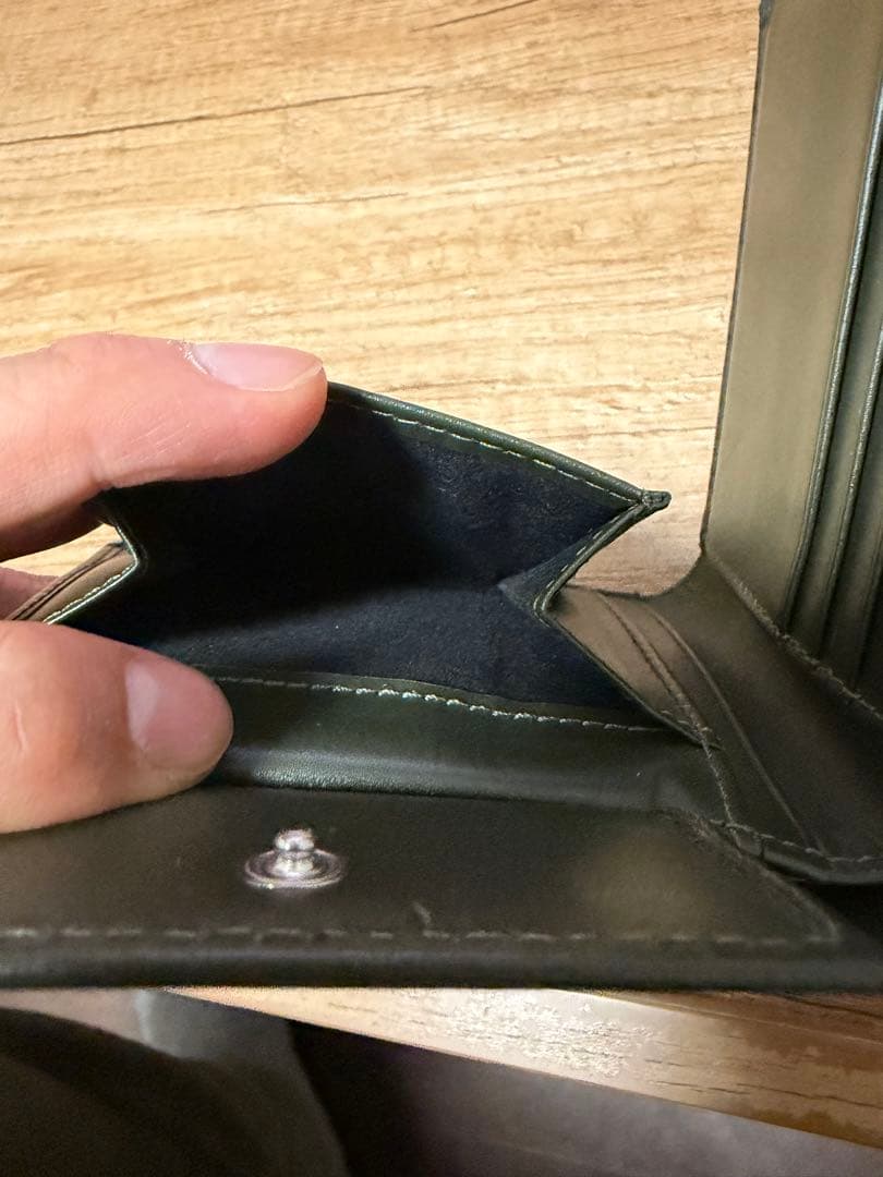 美品！　DIESEL ブラック 二つ折り財布