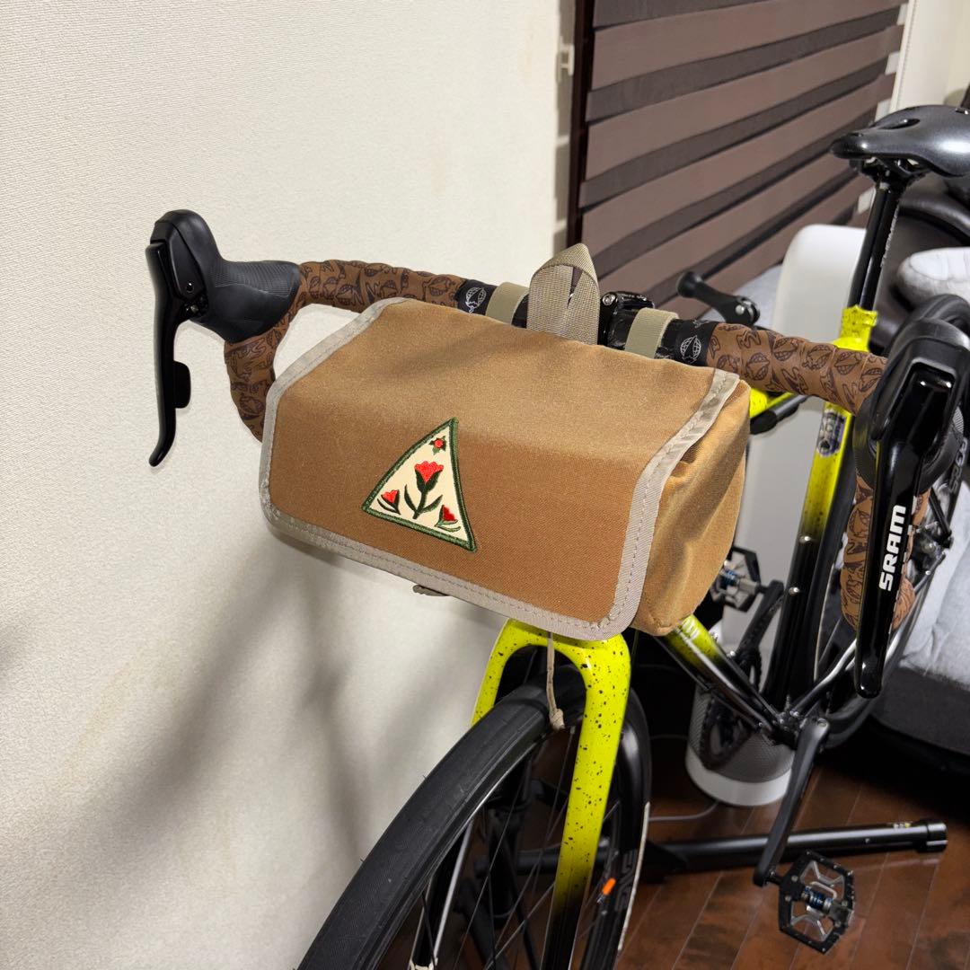 ウルトラロマンス　ハンドルバーバッグ