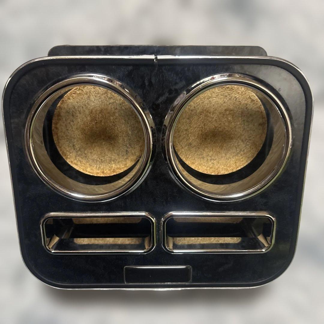 LEGANCE 200系ハイエースワイド用インテリア ティッシュホルダー　他