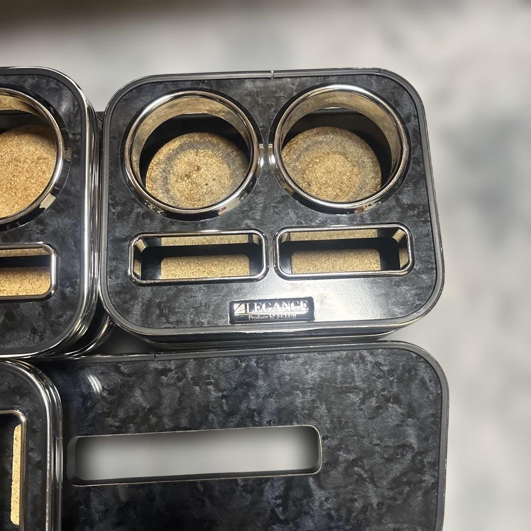 LEGANCE 200系ハイエースワイド用インテリア ティッシュホルダー　他