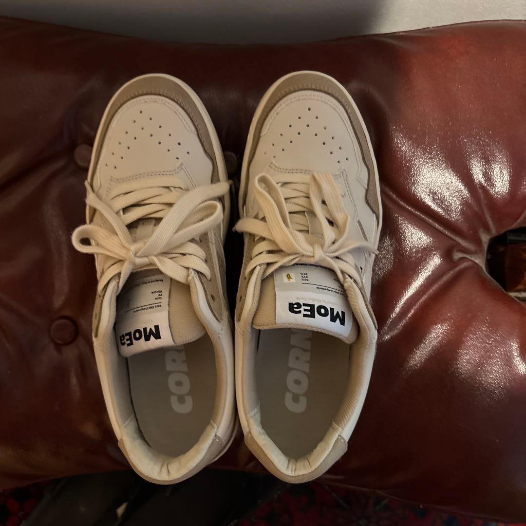 MoEa カジュアルスニーカー クリーム/ベージュ