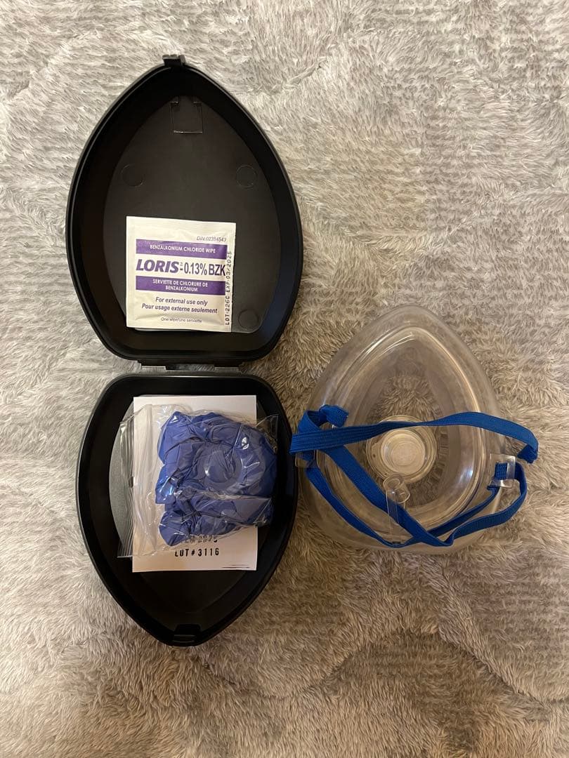 BLS 一次救命処置 マニュアルとCPRマスク