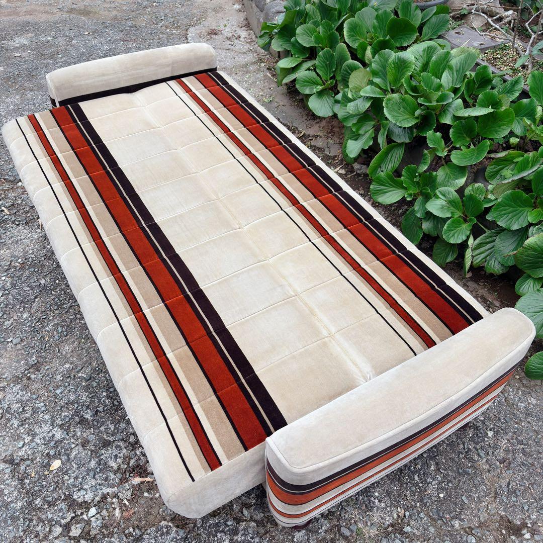 昭和レトロ　アンティーク ストライプ ソファ ベッド モケット 3人掛け ベロア