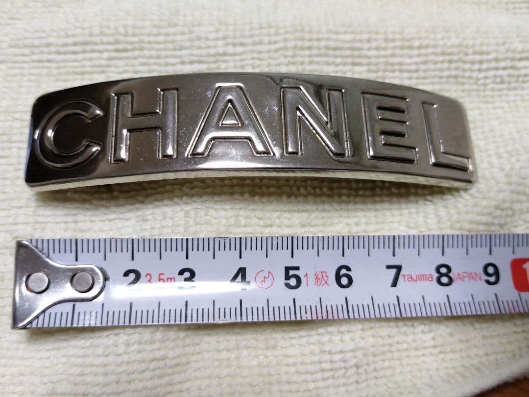 CHANEL シルバーバレッタ 約9cm