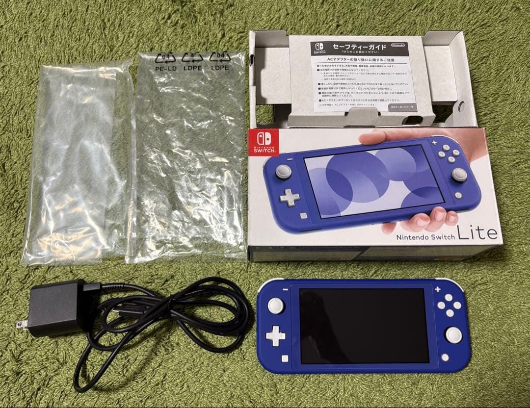 【超美品】Nintendo Switch Light ブルー