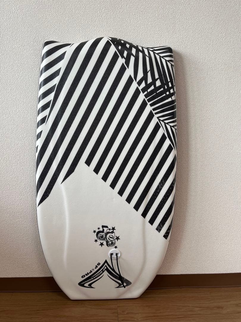 Vボディーボード　92.5センチ　SP Pro 白黒ストライプ