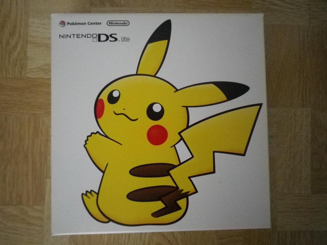 Nintendo DS Lite ピカチュウ 中古品