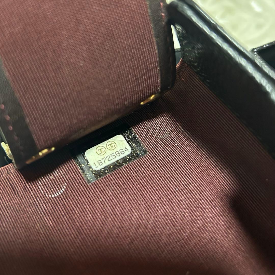 シャネル ココマーク 金具 キャビアスキン マトラッセ 6連キーケース レザー