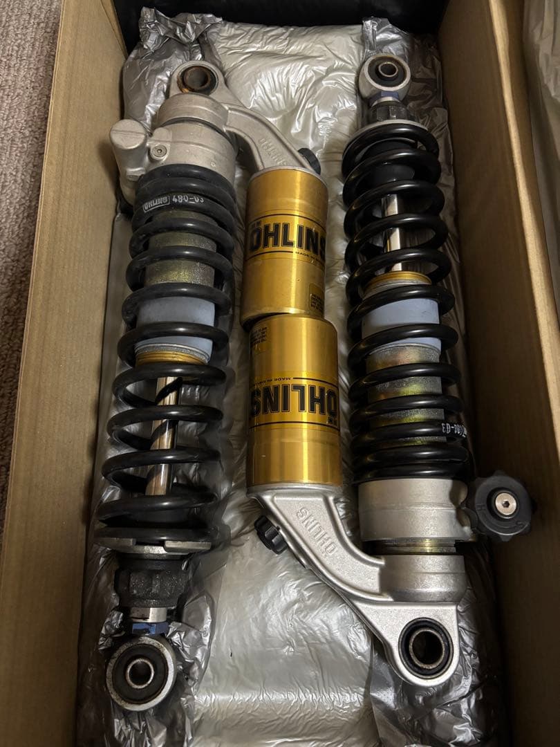Öhlins リアサスペンション 2個セット