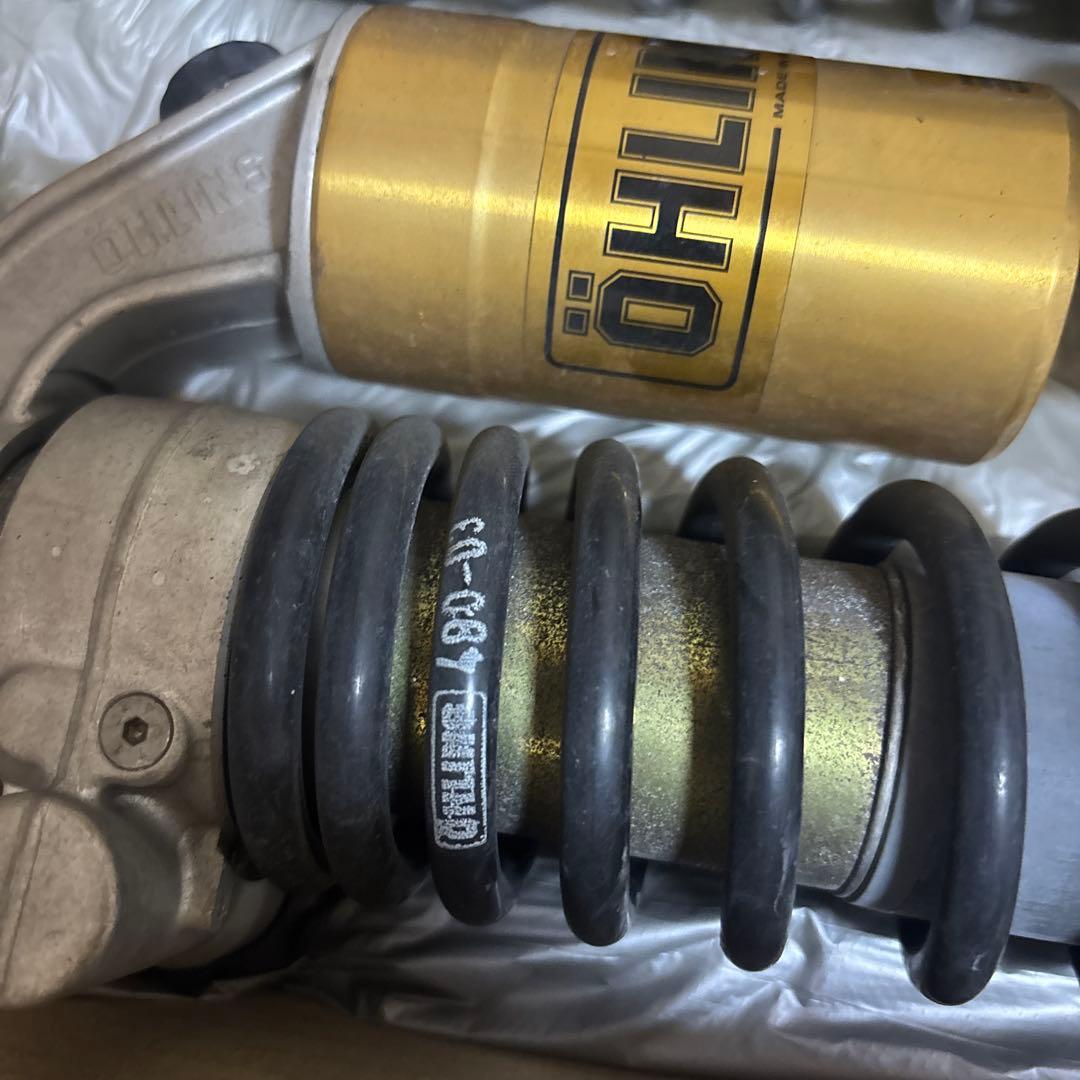 Öhlins リアサスペンション 2個セット