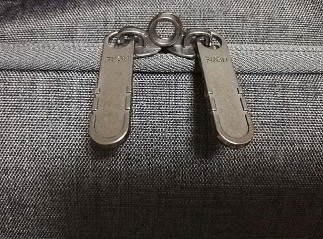 スーツケースのジレンマが解決Rolluxでもうサイズ選びに悩みません！ 2段式