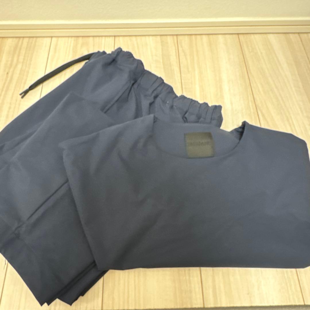 MNMM ネイビーオーバーサイズシャツ、ボトムス