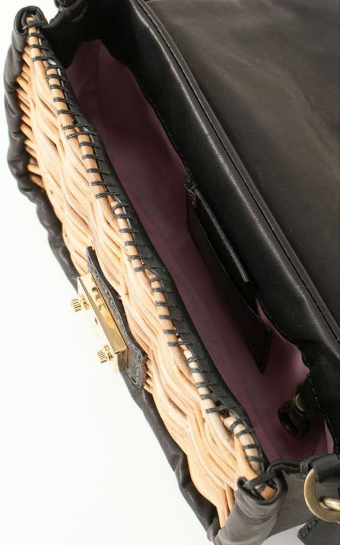 ebagos エバゴス 牛ソフト ショルダー バッグ　紅籐　レザーバッグ