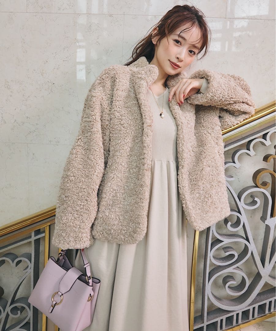 ストラ　ボアスタンドカラーコート