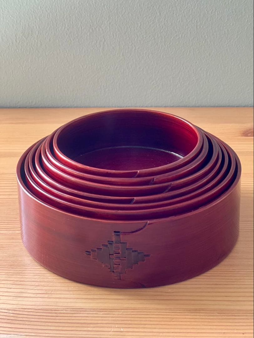 柴田慶信商店　秋田杉　曲げわっぱ　シバキ塗り　　蓋付き 七つ鉢　特注　鱗綴じ