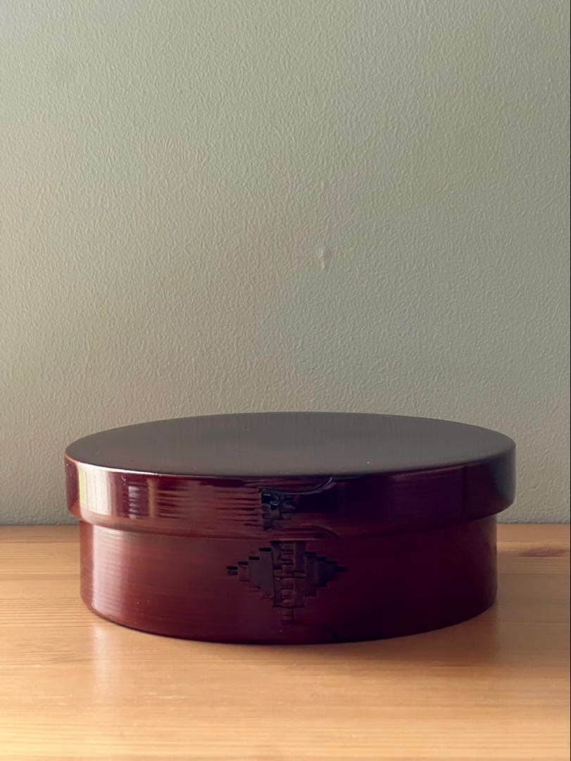 柴田慶信商店　秋田杉　曲げわっぱ　シバキ塗り　　蓋付き 七つ鉢　特注　鱗綴じ