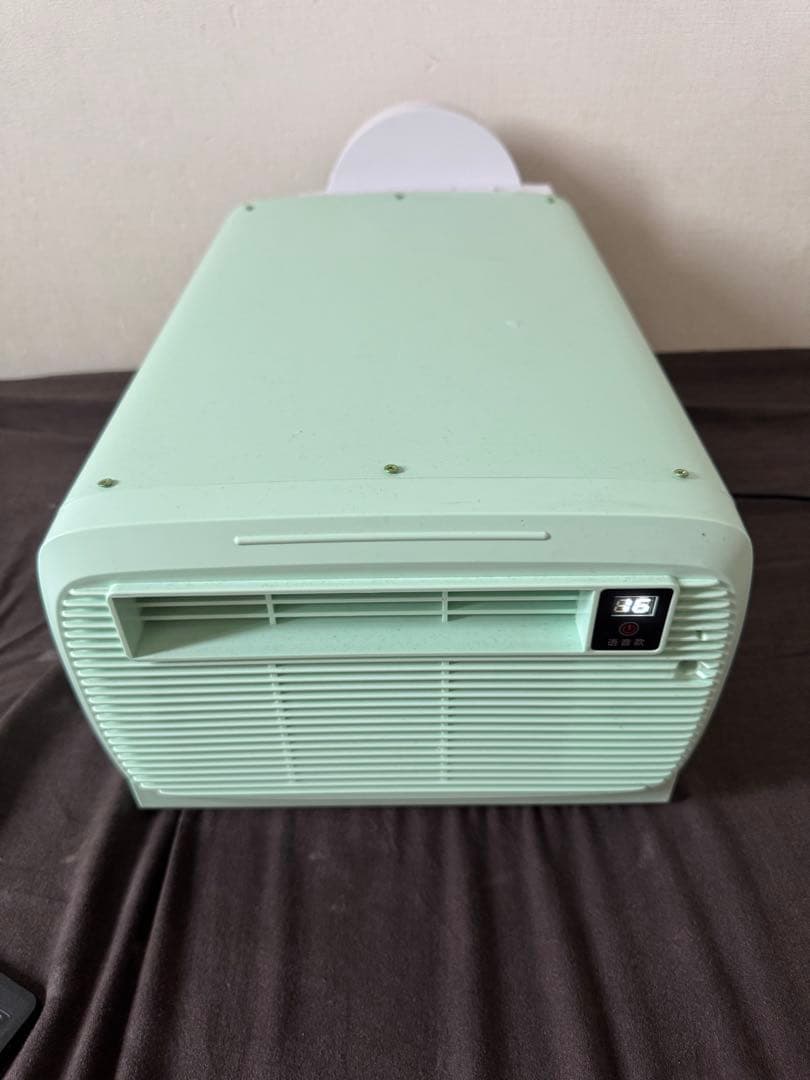 ポータブルクーラー　ミントグリーン 温度表示付き