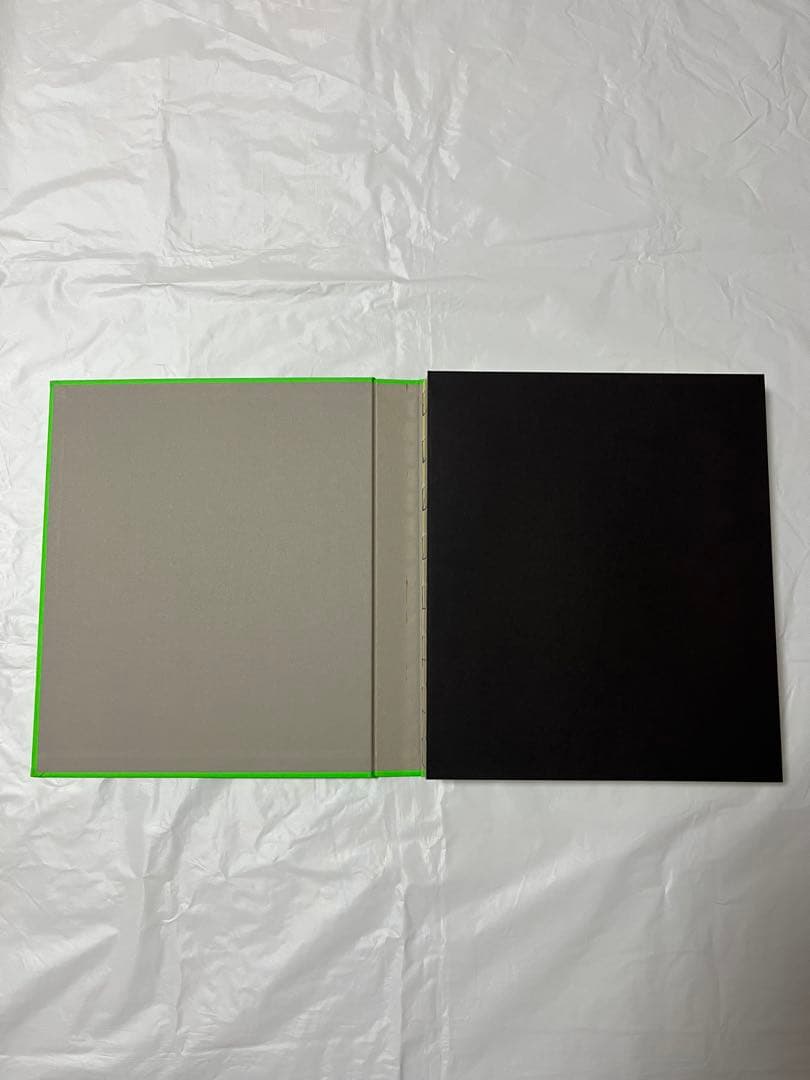 洋書 SOMETHING'S OFF Virgil Abloh