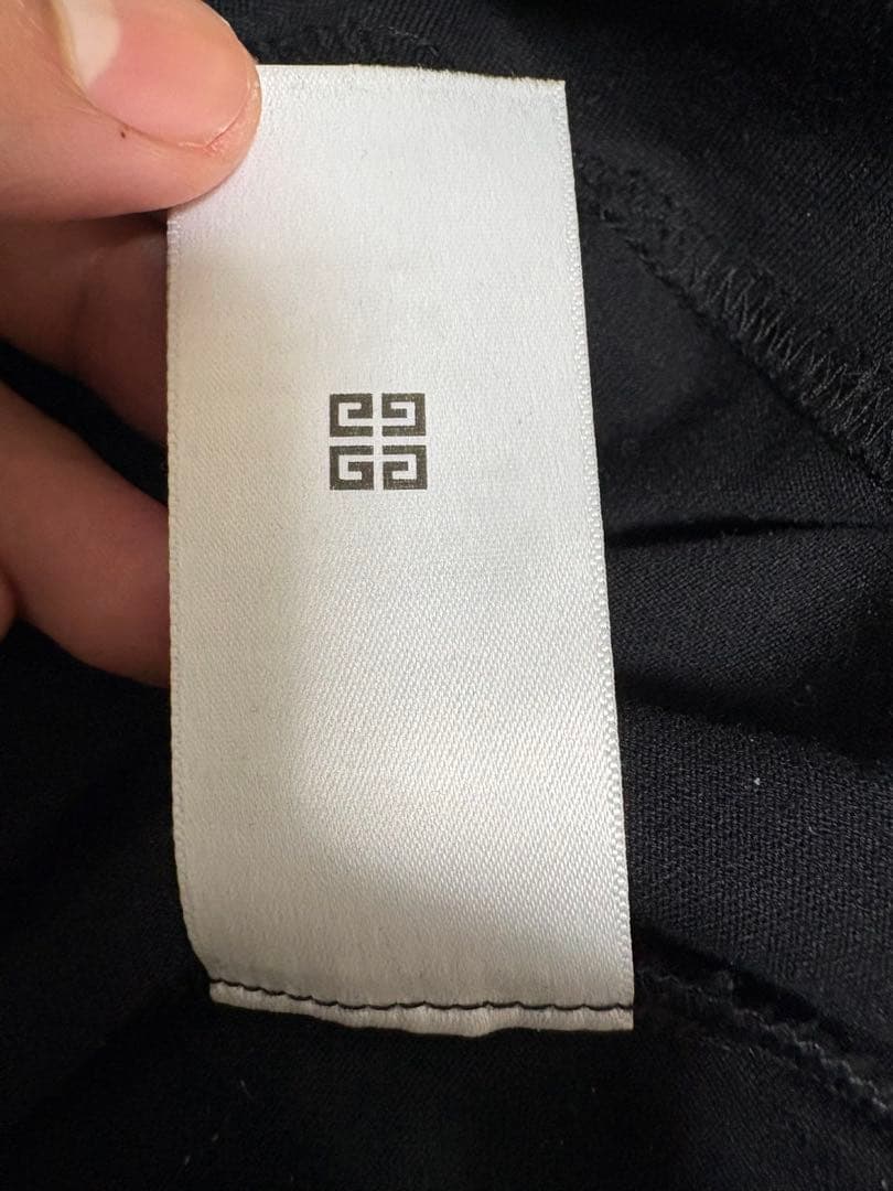 GIVENCHY ブラック Tシャツ値下げ可能！！