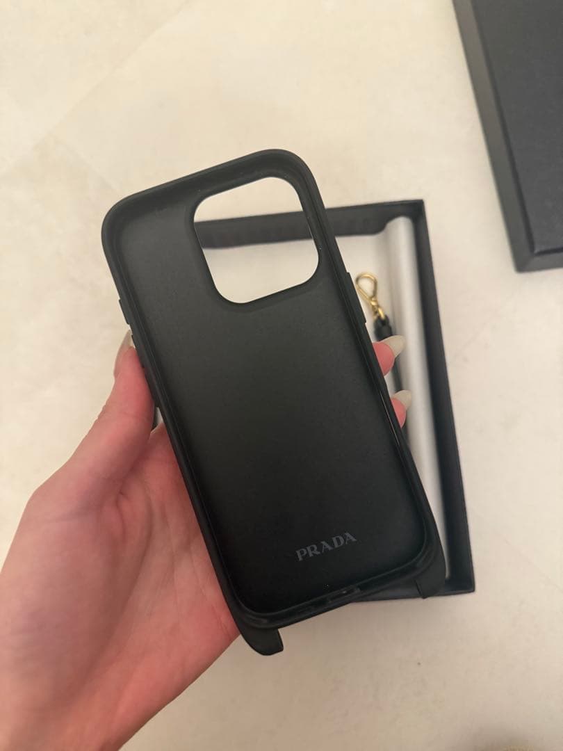 PRADA iPhone16Pro ケース【レシートあり】